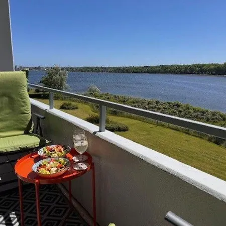 Schoene-aussicht-wohnung-3-13-up-n-warder Appartement Heiligenhafen
